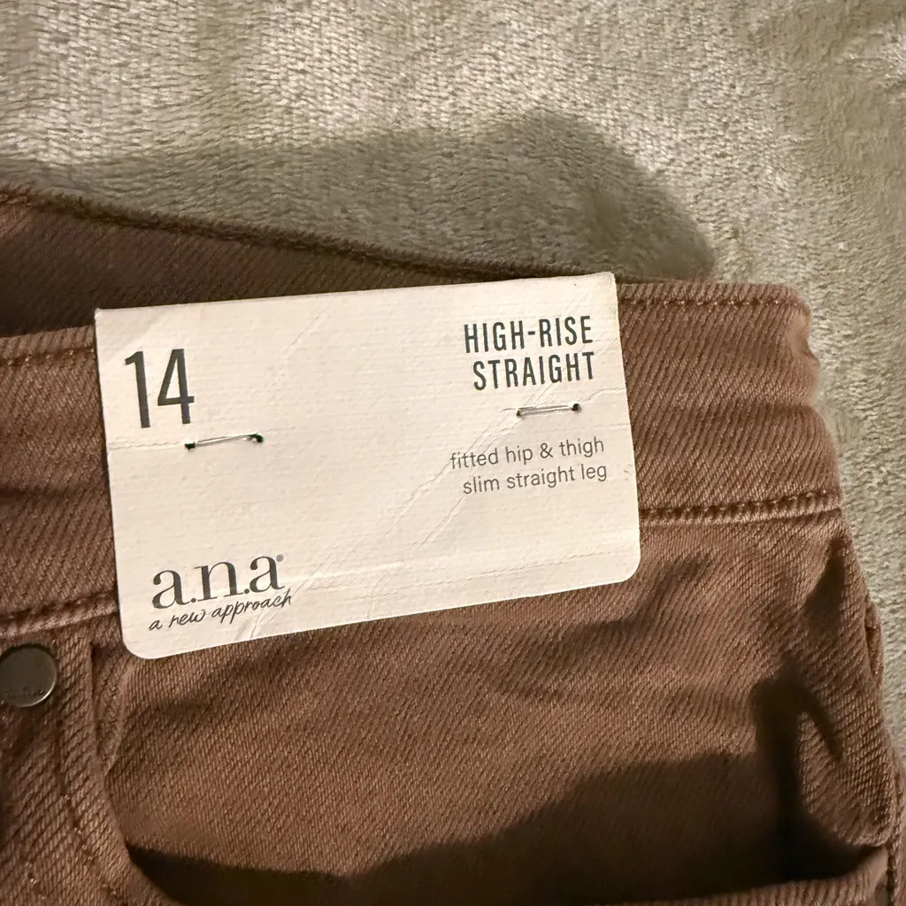 a.n.a Brown Women's Pants size 14 - Image 4