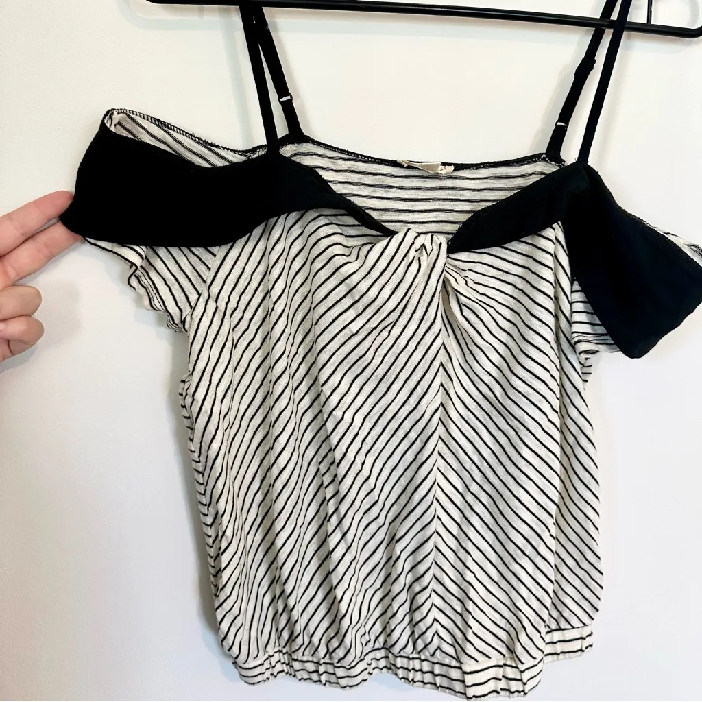 Hem & Thread Diagonal Striped Off the Shoulder Blouse in Black and White - M - Image 4