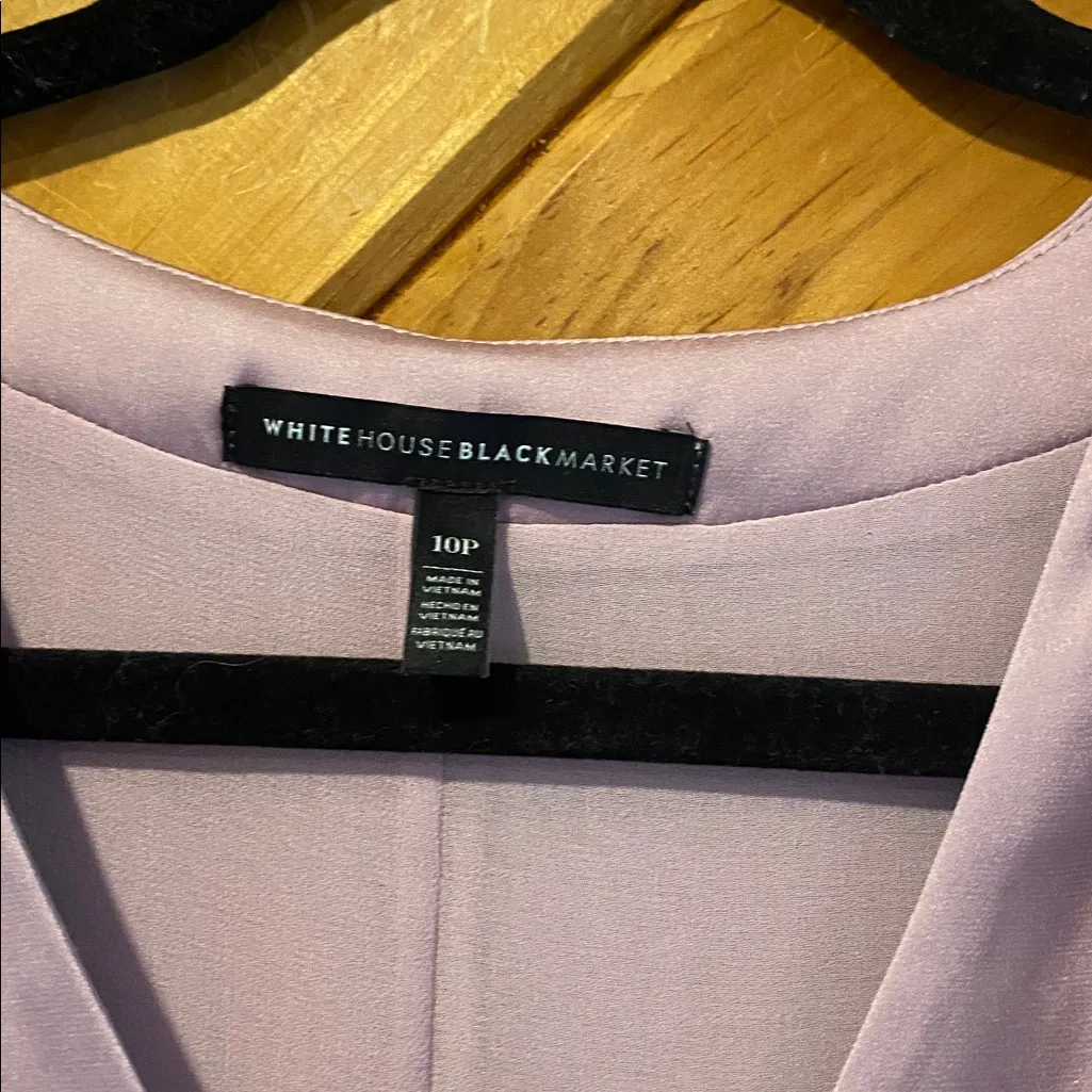 White House Black Market Lilac pleated vneck tank sleeveless top - Image 3