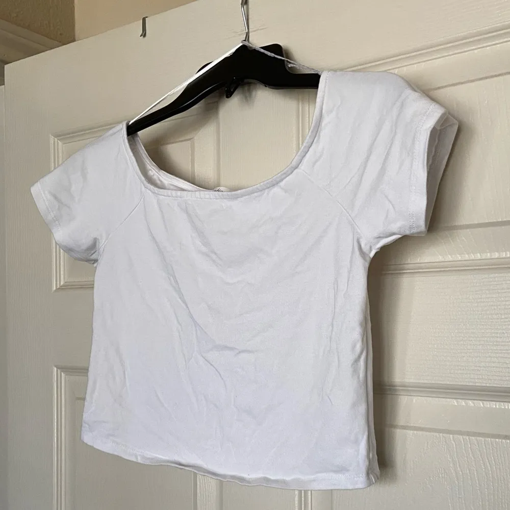 35 Ambiance Apparel White Crop Top - Image 2