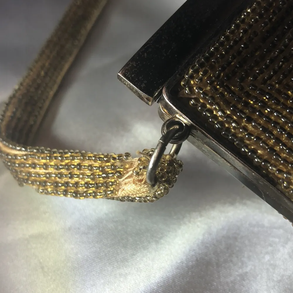 Antique vintage gold beaded handbag. - Image 8
