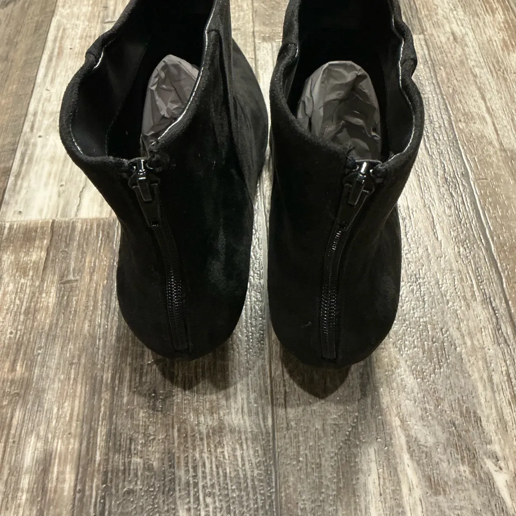 Elegant Black Ankle Boots Size 11 - Image 15