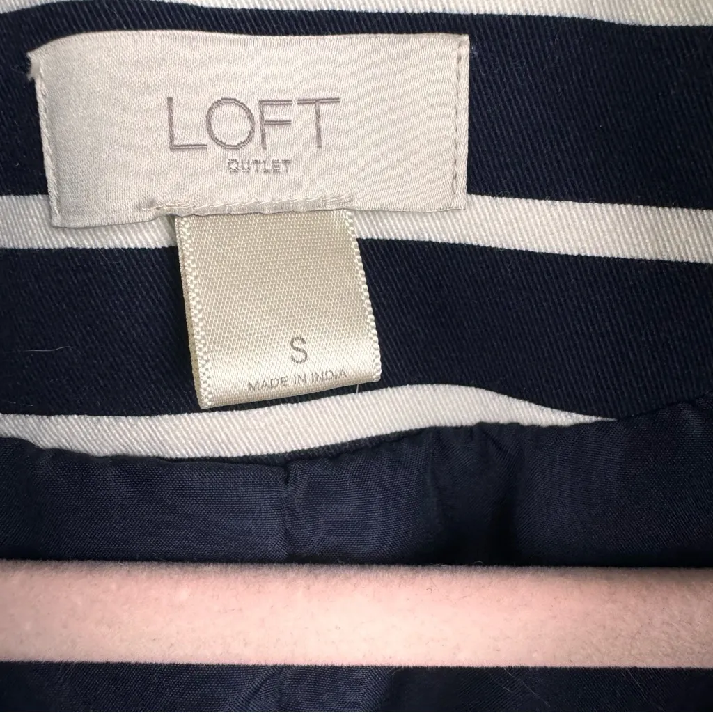 The Loft Double Breasted Navy Blue & White Sz Small Belted‎ Trench Coat - Image 2