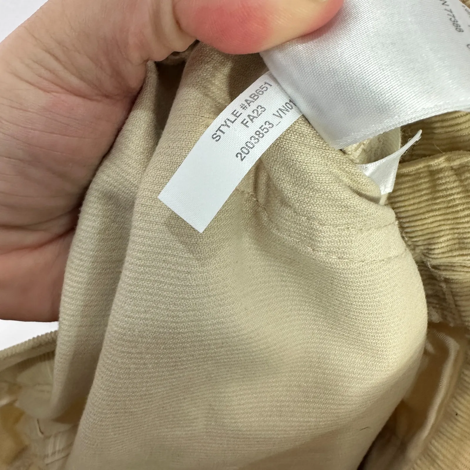 J.Crew 27 Corduroy Pants Beige Vintage Slim Leg Minimalist Quiet Luxury Preppy - Image 7