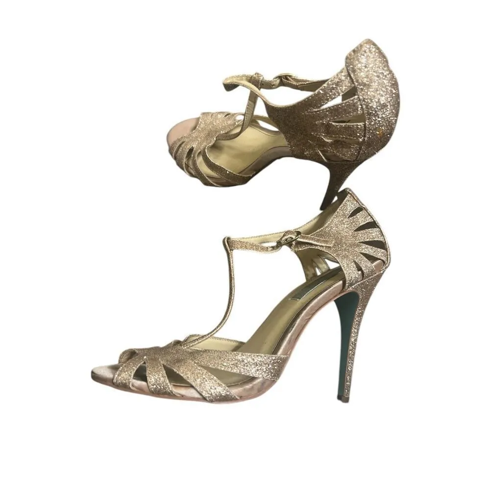✨BETSEY BLUE TEE STRAPPY SZ 7.5 HEEL IN CHAMPAGNE✨ - Image 5