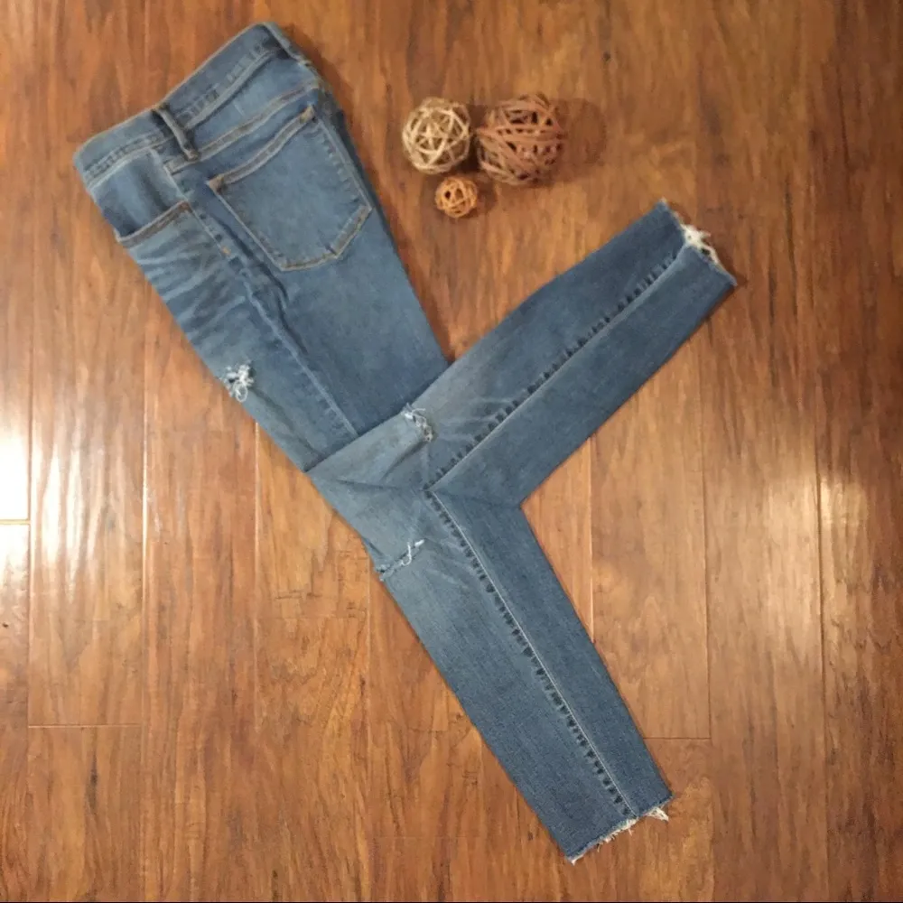 J. CREW Women’s 10” High Rise Skinny Jeans Size 27 Medium Wash - Image 8