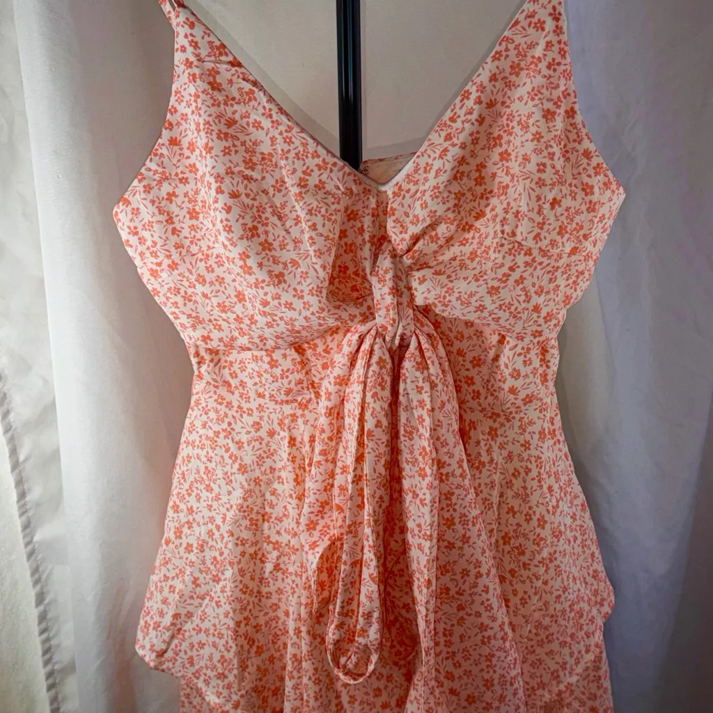 Blue Rain Pink Floral Spaghetti Strap Front Tie Bow Accent Romper Size Small - Image 4