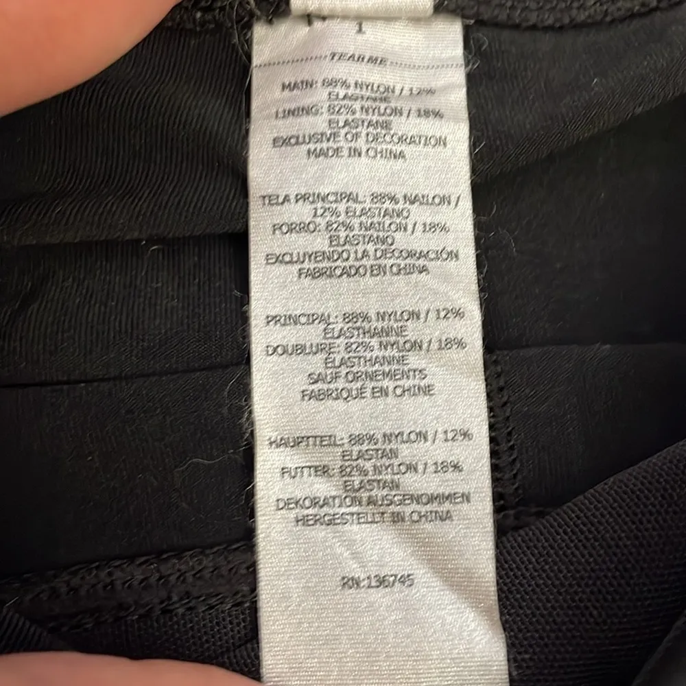 Black with Pink & White Stripes Capri Leggings Size Small - Image 12