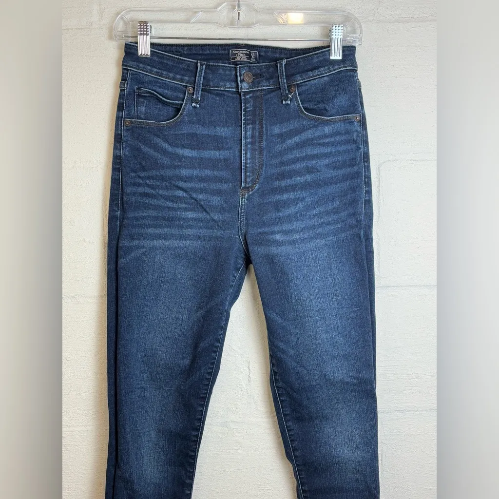 Abercrombie & Fitch High Rise Super Skinny Denim Casual Chic Jeans Size 27 or 4R - Image 2
