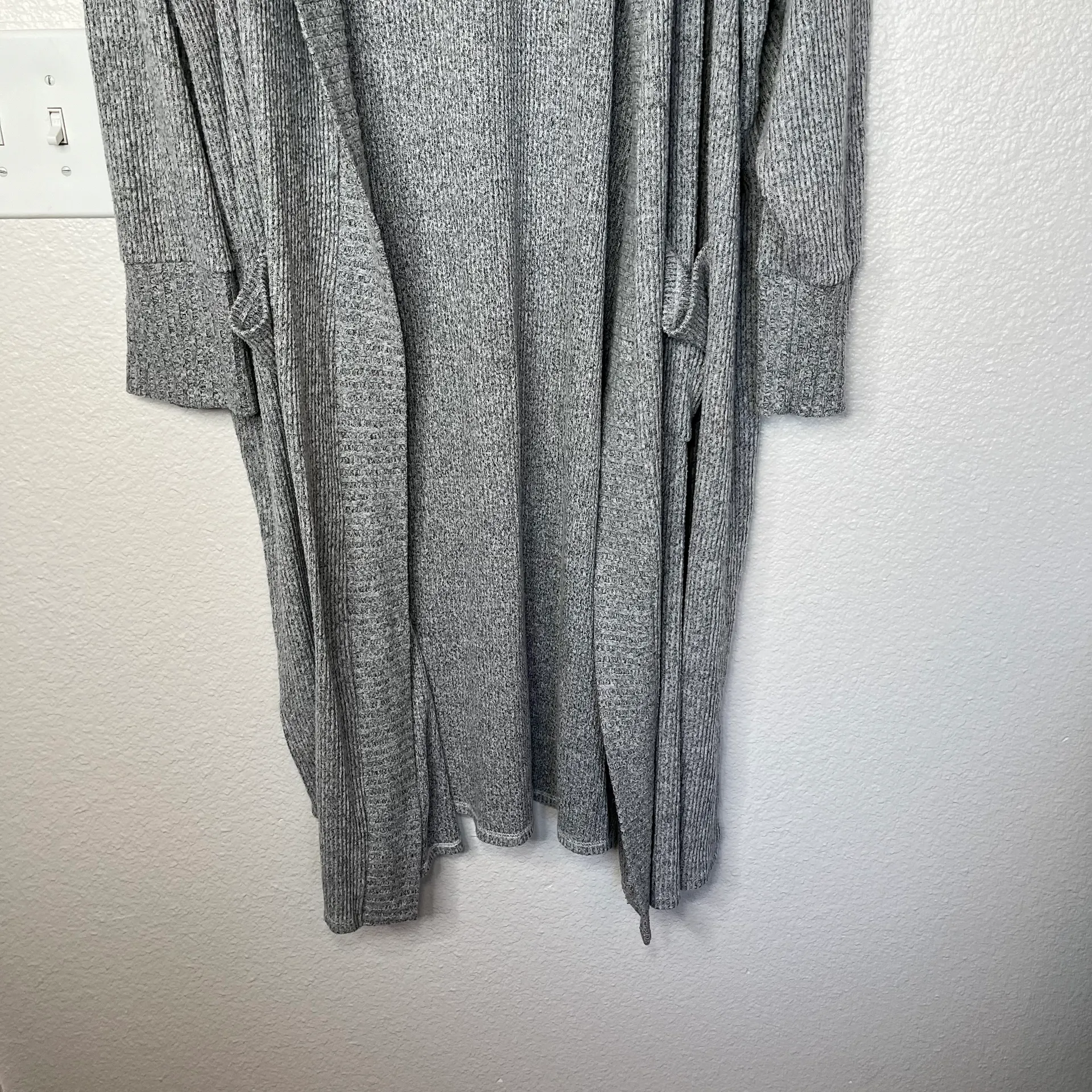 Women's Long Line Gray Cardigan Sweater Size 4X Ribbed - Image 4