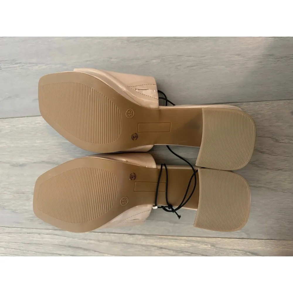 Worthington Nude Patent Platform Block Heel Mules 8.5 - Image 7
