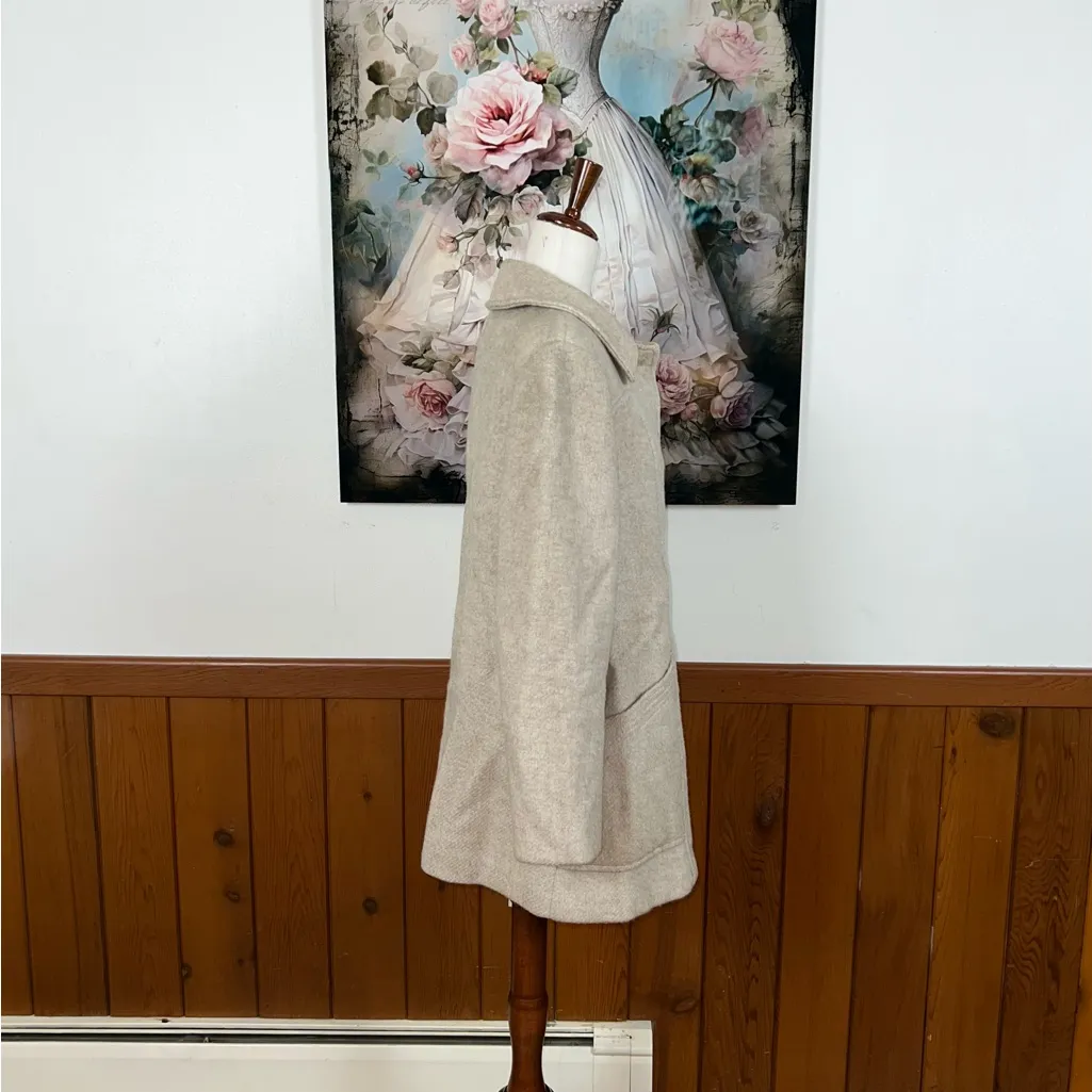 Nice Vintage 1960s/70s Mackintosh Wool Coat! Size M - Image 3