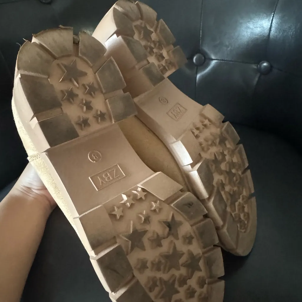 ZBY Tan Suede Ankle Winter Boots Size 8 - Image 4