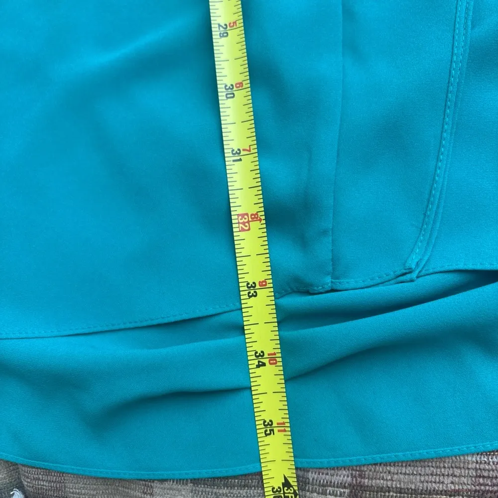 BCBGMaxAzria Vibrant Teal Top - Image 4