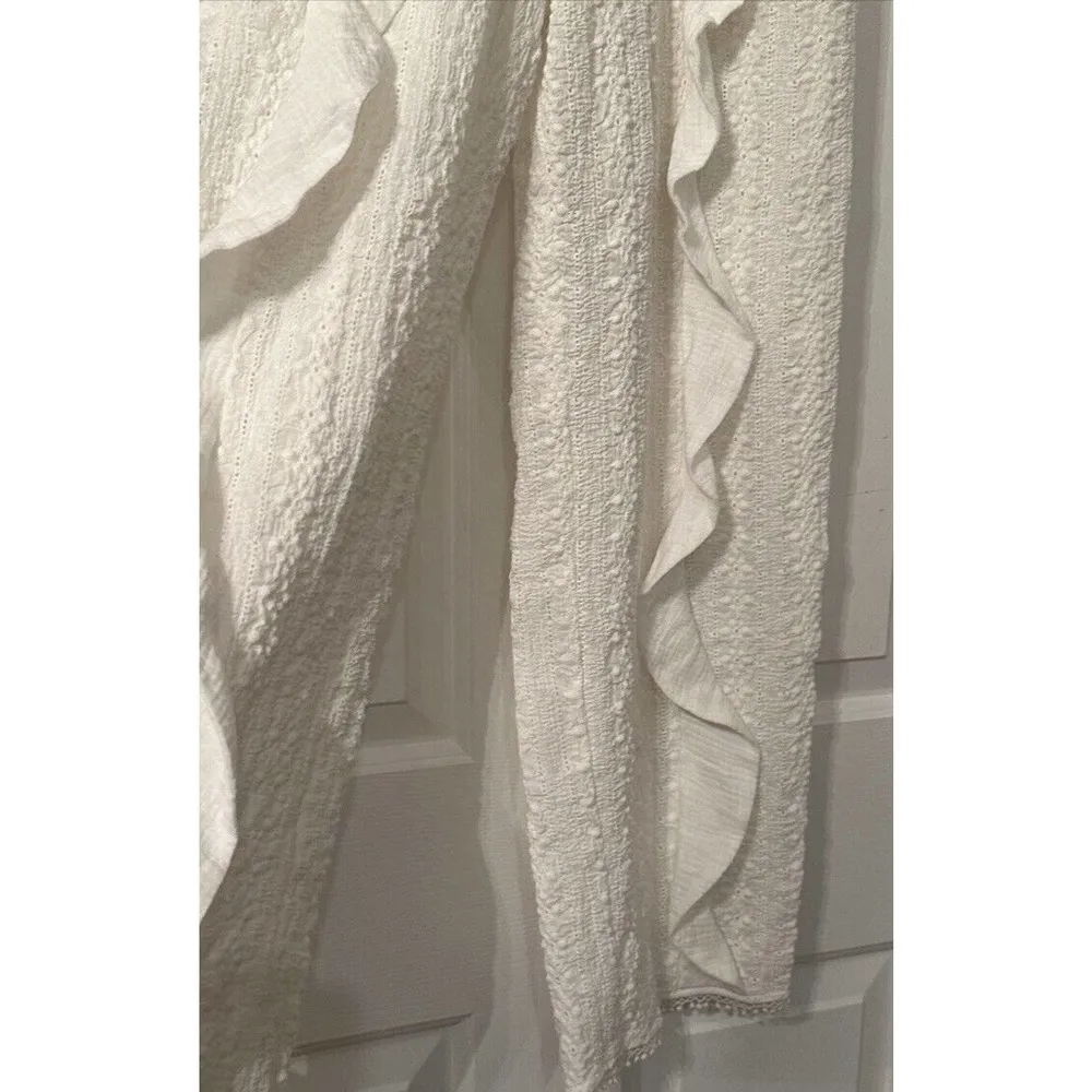 Tularosa  Front Ruffle Cover Up White Pants Eyelet Size Small Revolve Cropped - Image 2