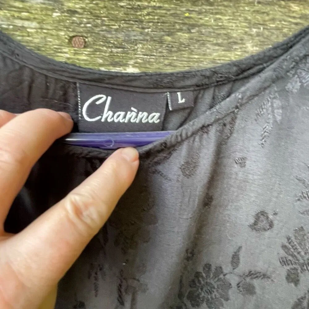 Channa’ size L black on black embroidered satin lace 2 piece tank & Cardigan Size L - Image 7