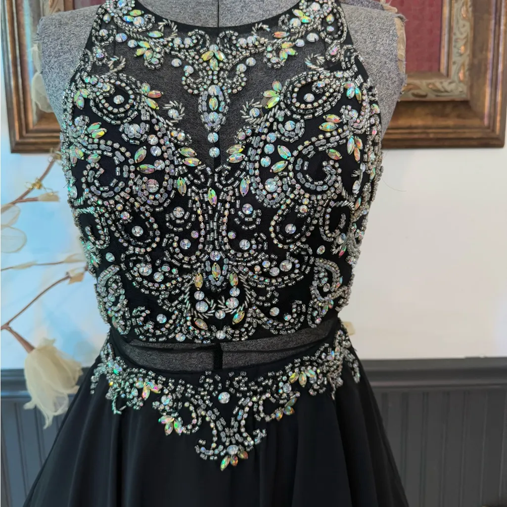 Dancing Queen 9550 Mock Two Piece A-Line Beaded Mini Dress ~ Size Small 🧡🍄 - Image 2