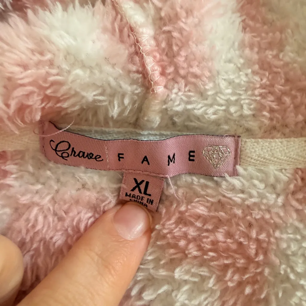 Crave Fame NWOT Woobie Printed Fuzzy Cropped Hooded Sweater in Dusty Pink - Image 5