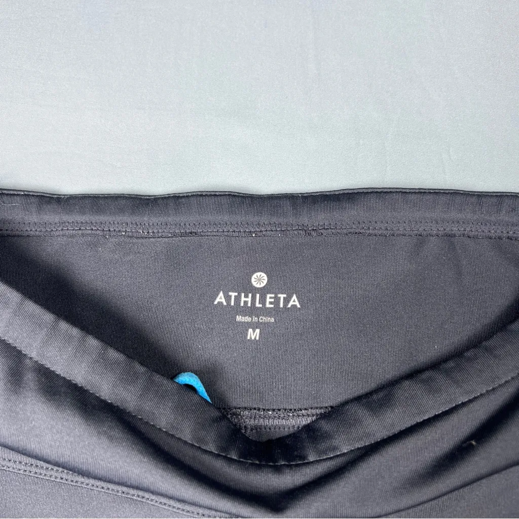 Athleta Shorts Presto Bike Athletic Running Gym Workout Womens sizeM black/Blue - Image 2