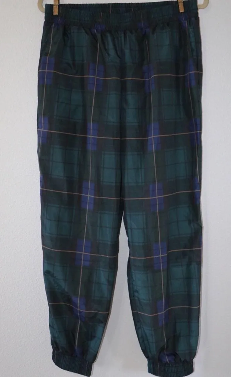 Green plaid pants - Image 2