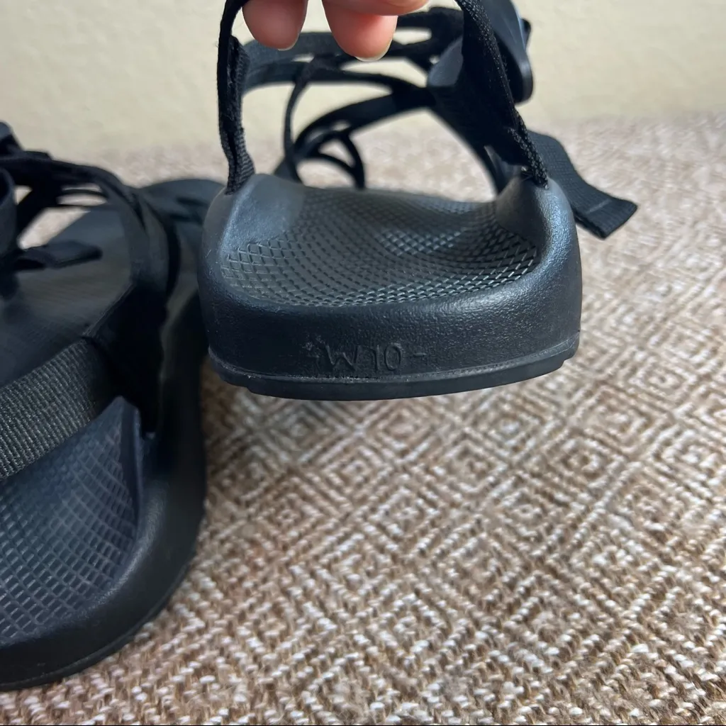 Chaco Womens Sz 10 Sandals Z/2 Classic Strappy Black Walking Water Trail Gorpcor - Image 5