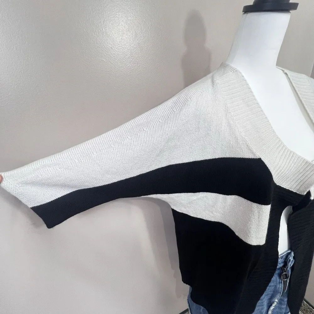 Gap Wool Drape Open Front Cardigan Sz Medium Black White Striped Western Cozy - Image 4