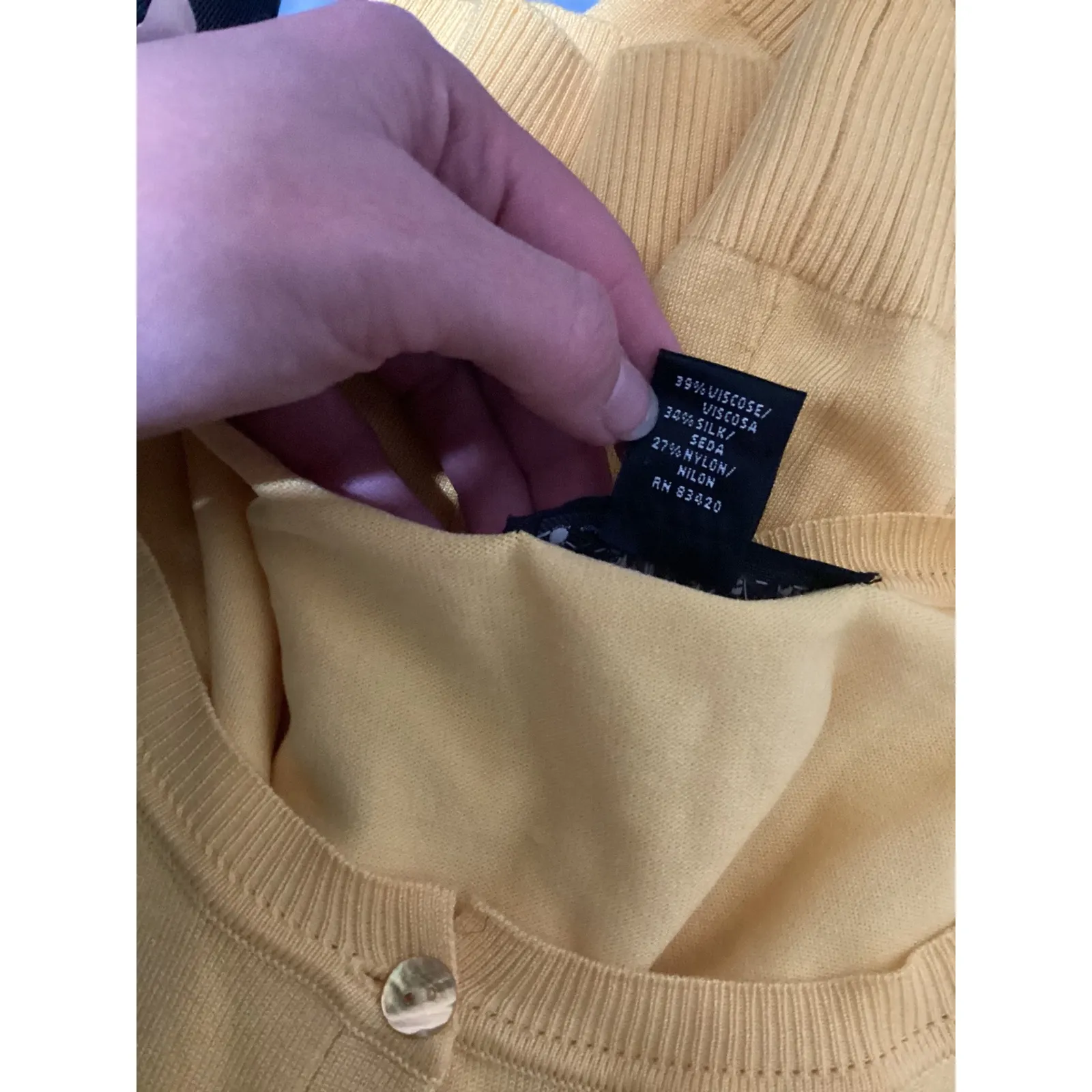 August Silk Yellow Button Front Silk Blend Cardigan Sweater Women's Medium - Image 6