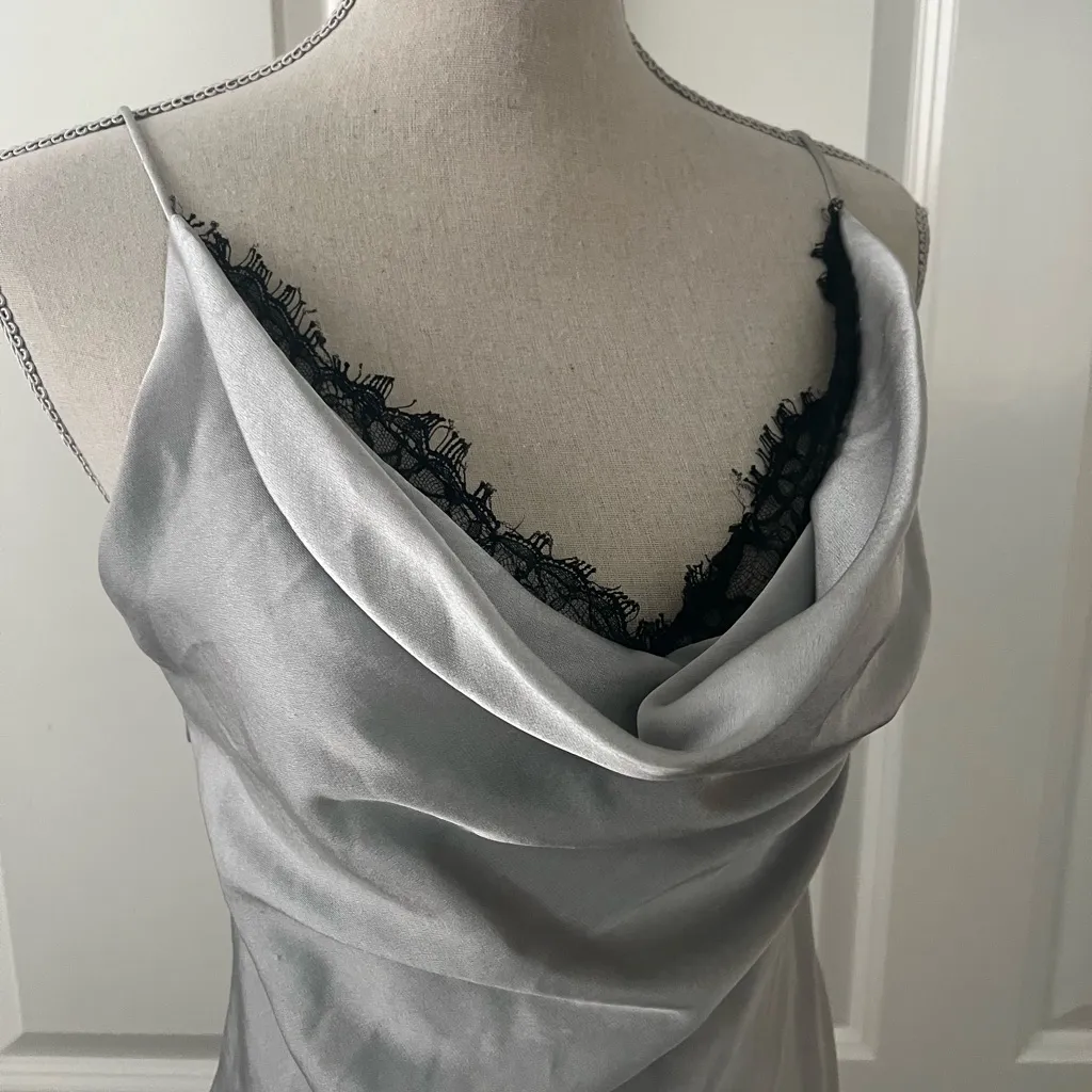 CAMILLA AND MARC Elegant Gray Women's Dress Size 2 - Image 4