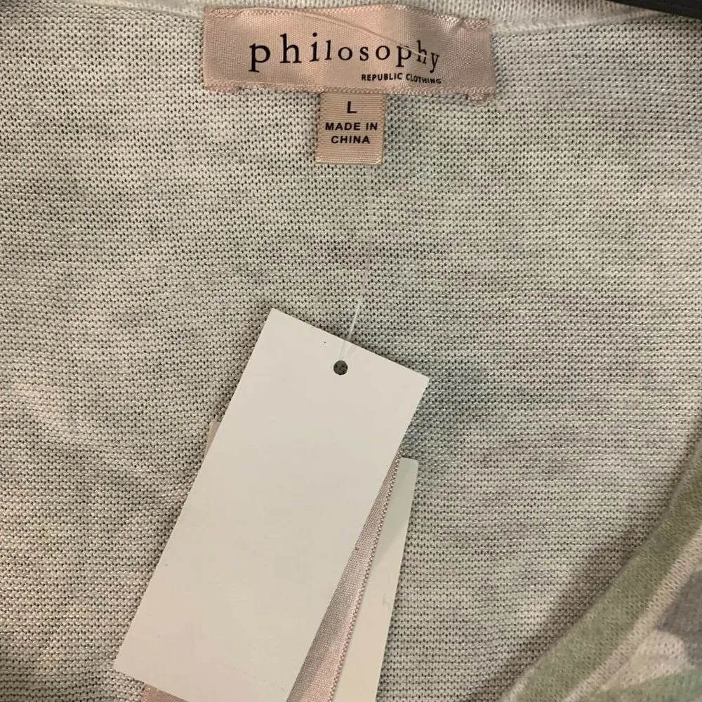 Philosophy Apparel Womens Multicolor Camo Cozy V-Neck T-Shirt Blouse - Image 4