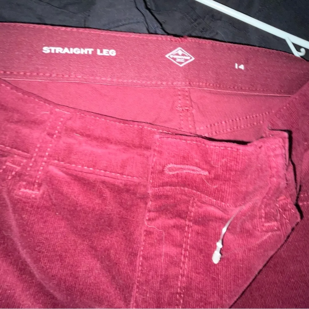 NEW Woman’s red corduroy relaxed fit  jeans size 14 staight leg tummy control - Image 3