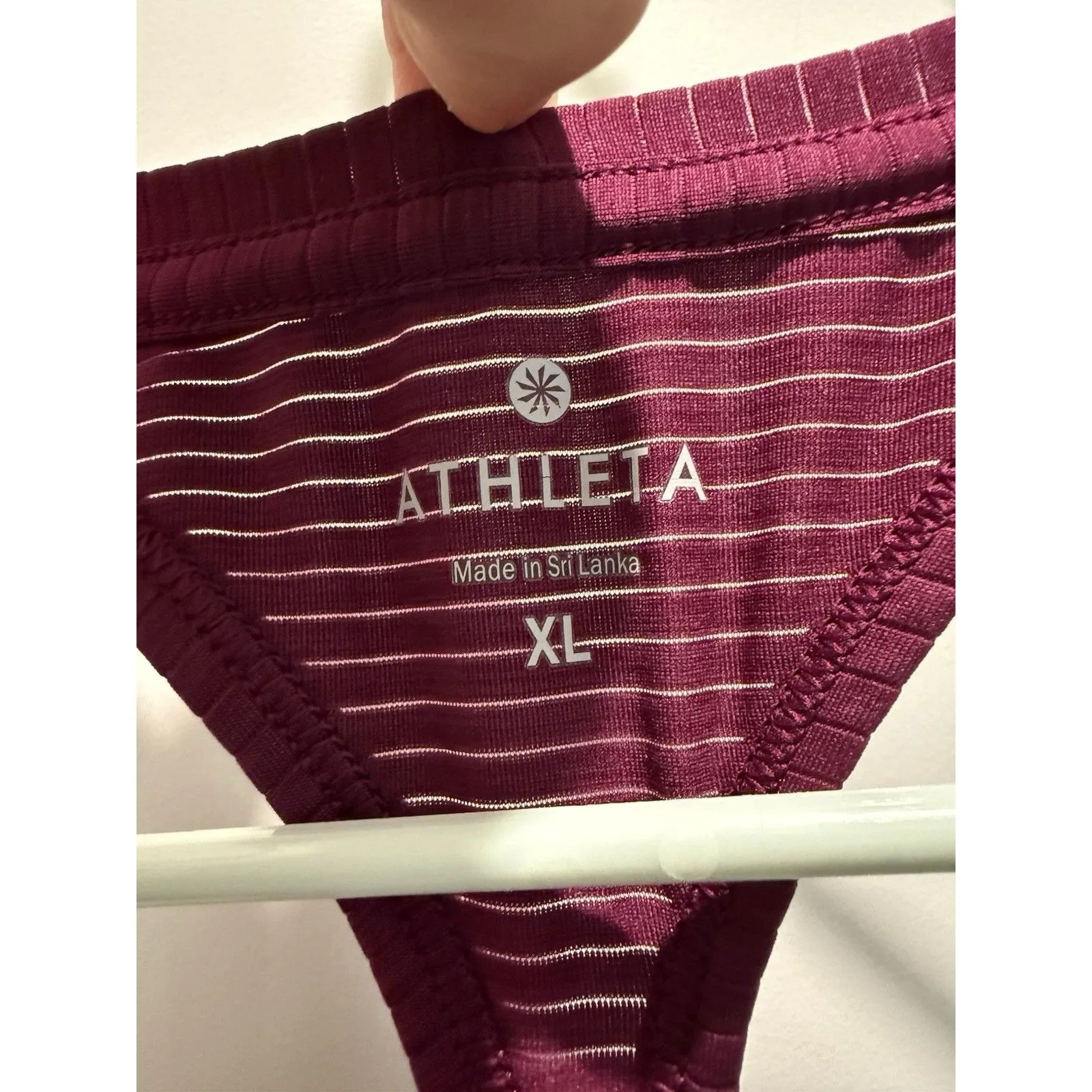 Athleta High Neck Shadow Stripe Chi Racerback Tank Top Women's XL Purple Active - Image 3