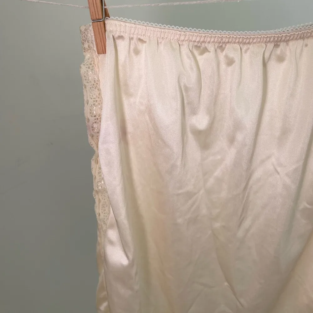 Vintage Sears Cream 21.5in Lace & Nylon Slip Skirt White Size M - Image 9