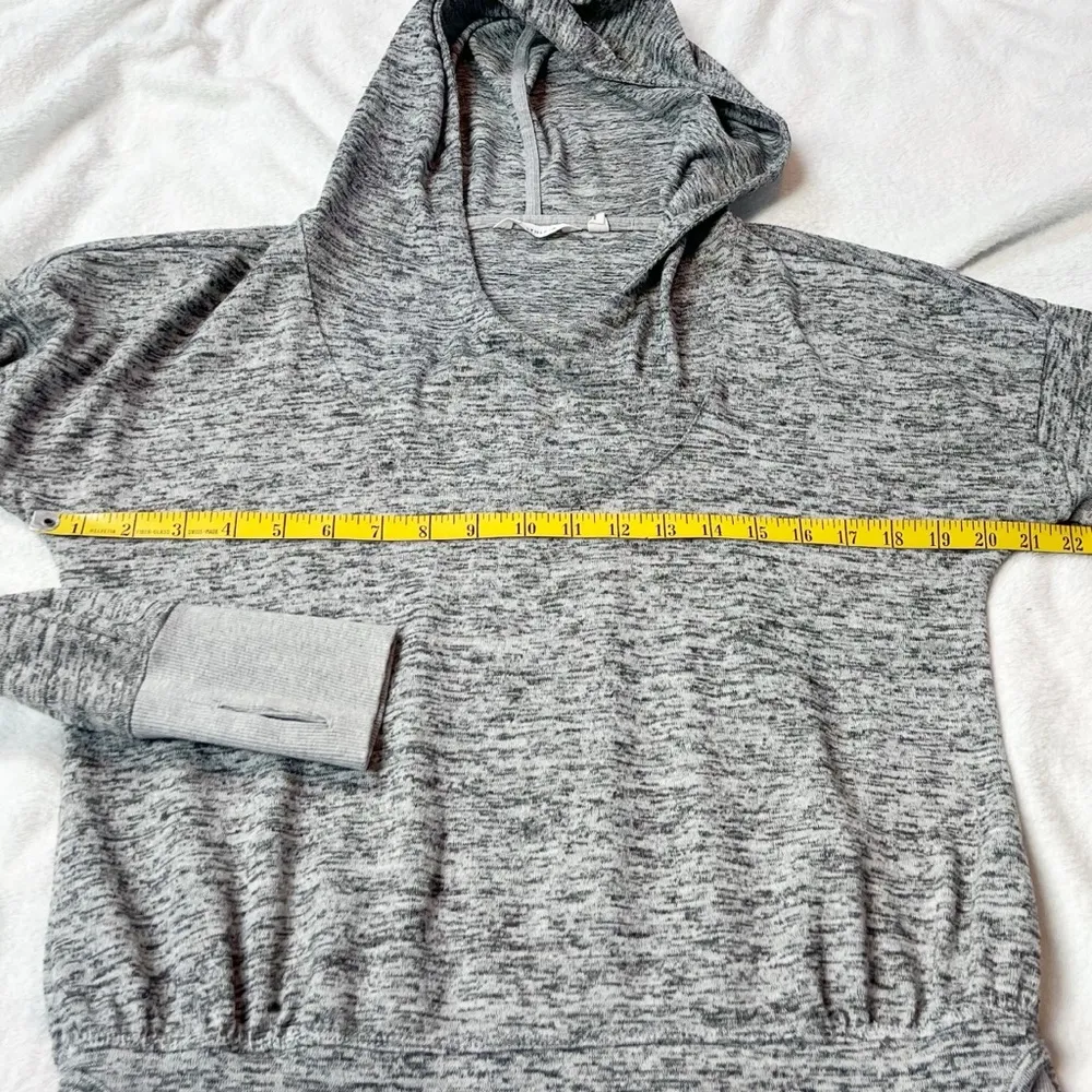 Athleta Robyn Batwing Hooded Marled Gray Sweatshirt Pullover Small Stretchy - Image 9