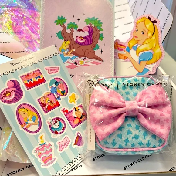 x Disney Alice in Wonderland Mini Pouch with Bow NEW - Image 2