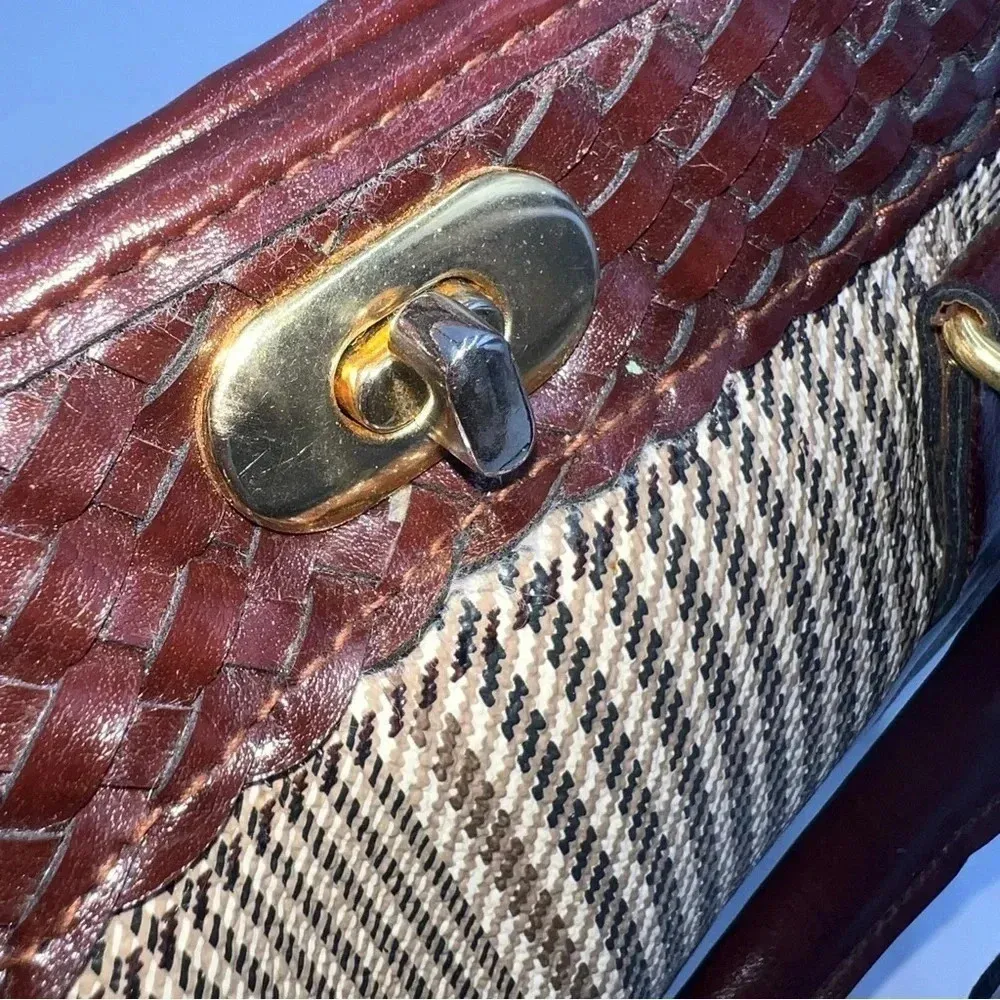 MC‎ Marc Chantal Shoulder Crossbody Handbag Brown & Beige Tartan Purse - Image 3