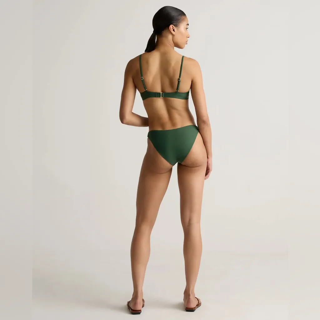 NWT Quince Olive Green Italian v-neck bikini top Sz L - Image 2