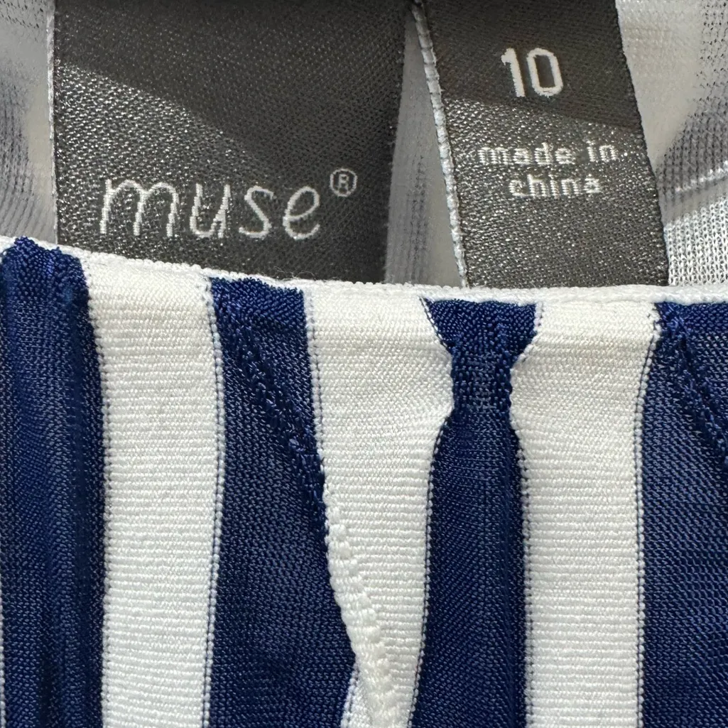 Muse Navy and White stripped Dress. Size 10. Blue - Image 5