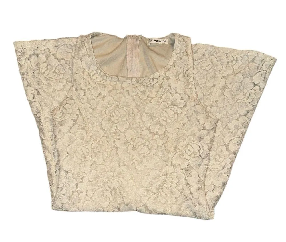 Elegant Cream Floral Lace Dress - Image 4