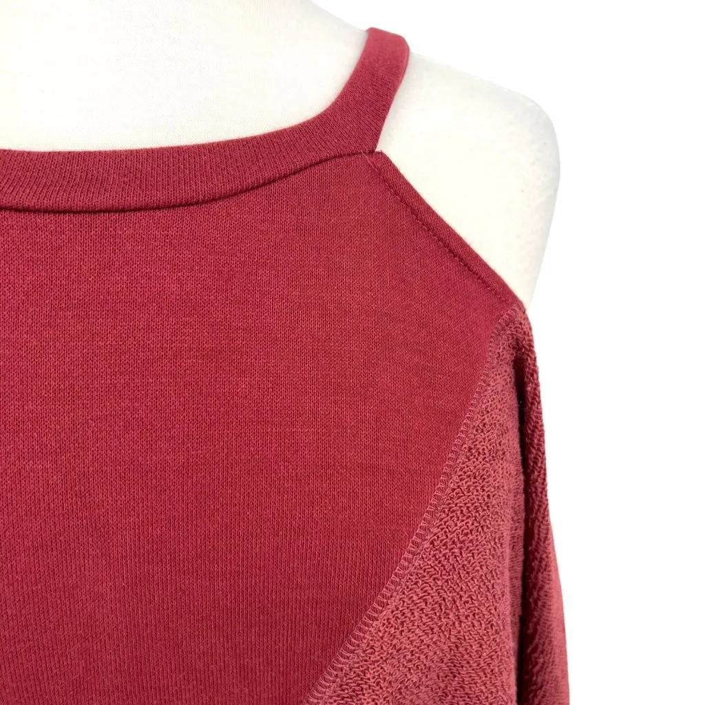 Gilli Asymmetrical Cold Shoulder Relaxed Pullover Top Berry Red Size 2X NWT - Image 3