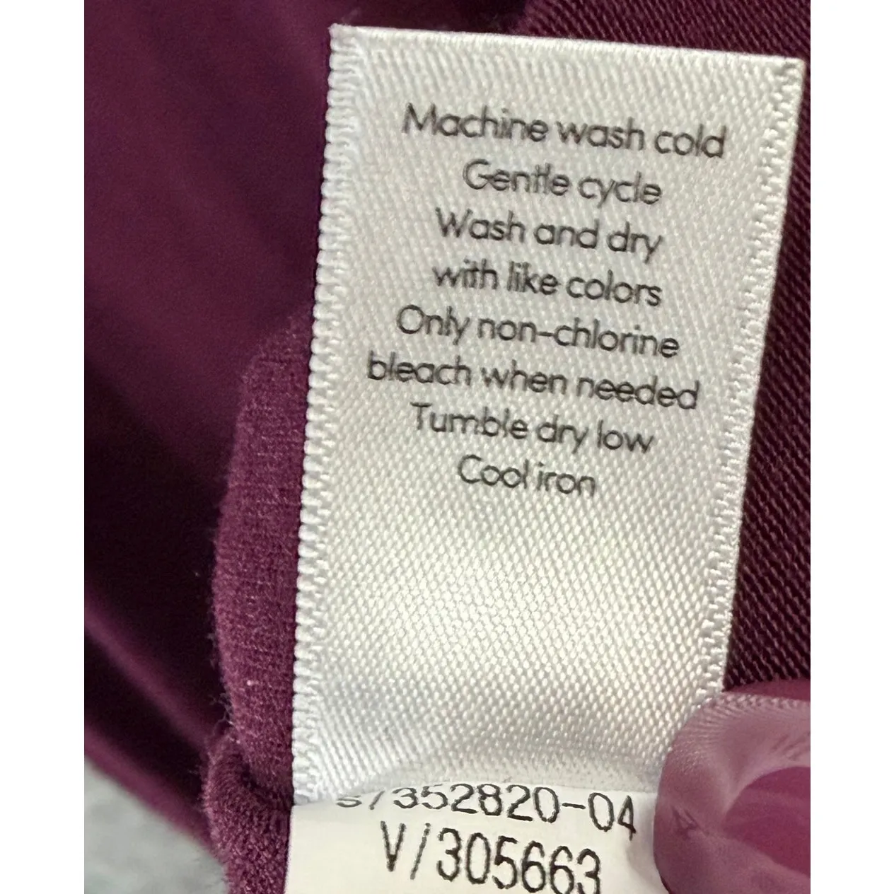 Athleta Cloudlight Relaxed Top M Maroon Purple High Low Comfort Soft Athleisure - Image 11