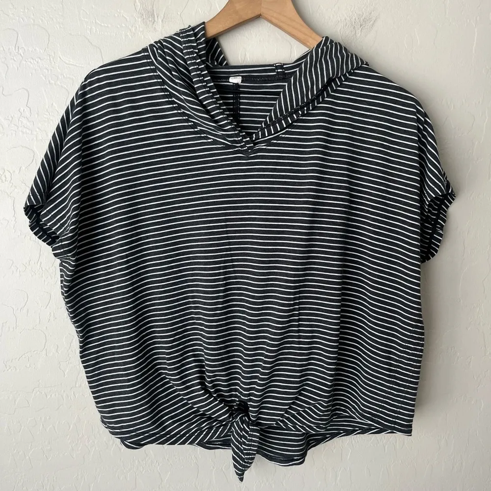 Lululemon Knot Gonna Fly Hoodie Striped Gray Tie Front Short Sleeve shirt 8 - Image 5