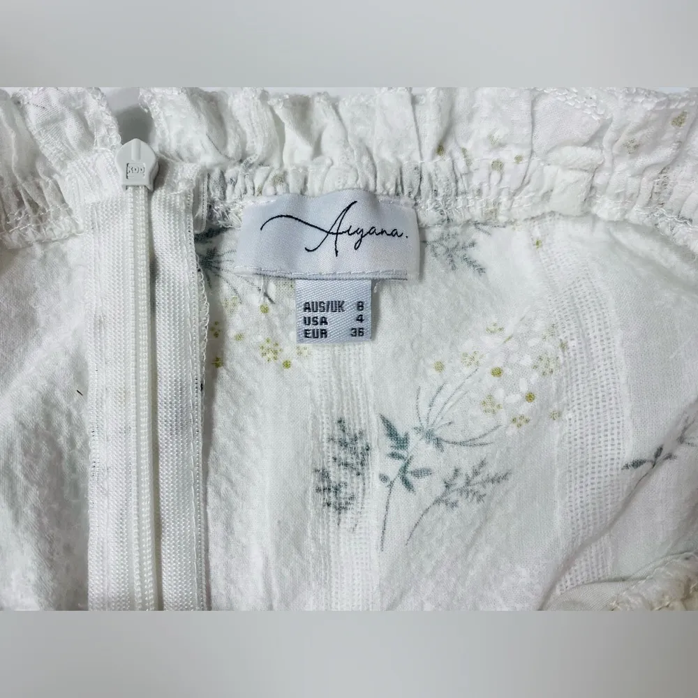 Aiyana floral mini dress Size 4 - Image 4