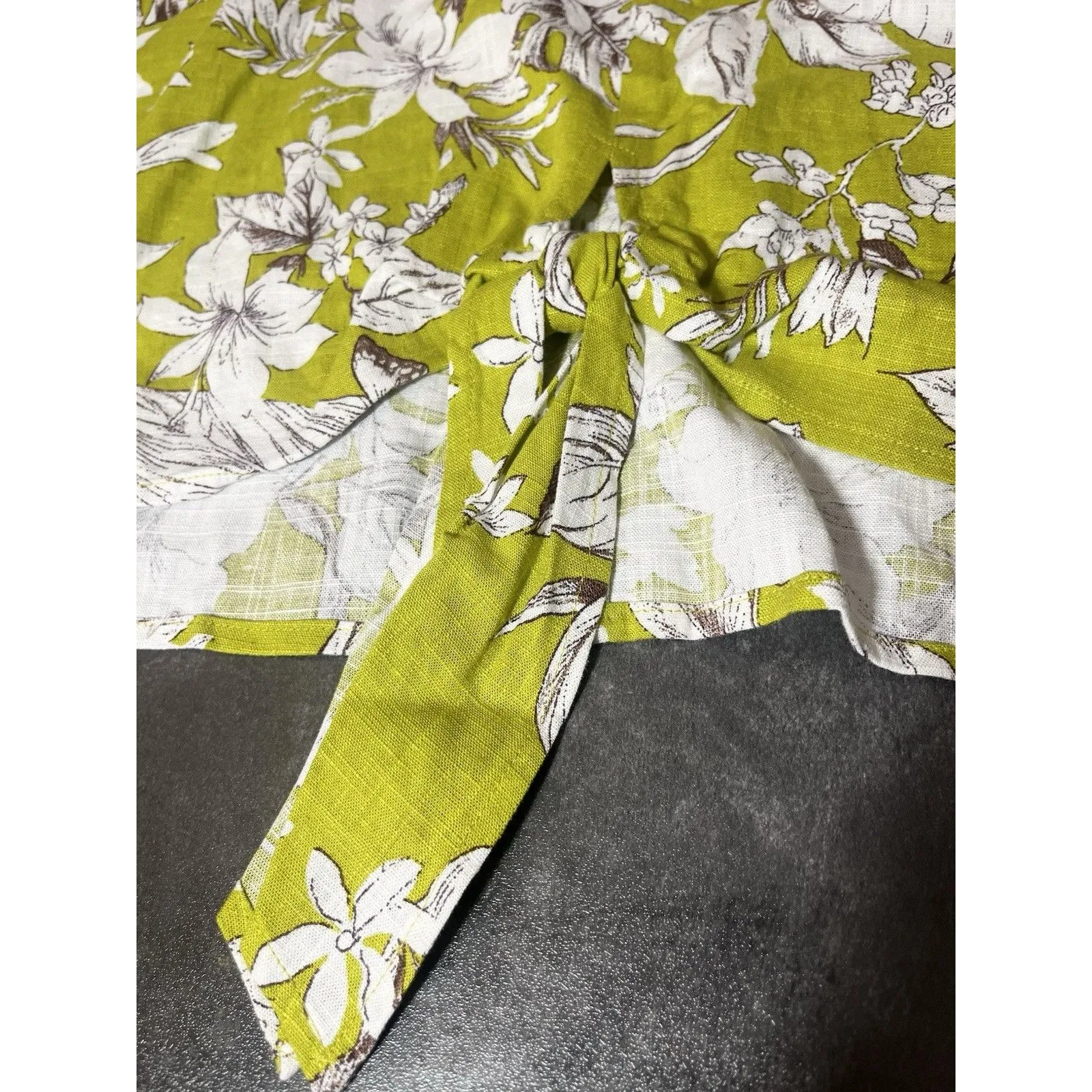 Sweet Rain Linen Blend Sz. XL  Blouse Floral Tie At Hem Crop VNeck BOHO - Image 7