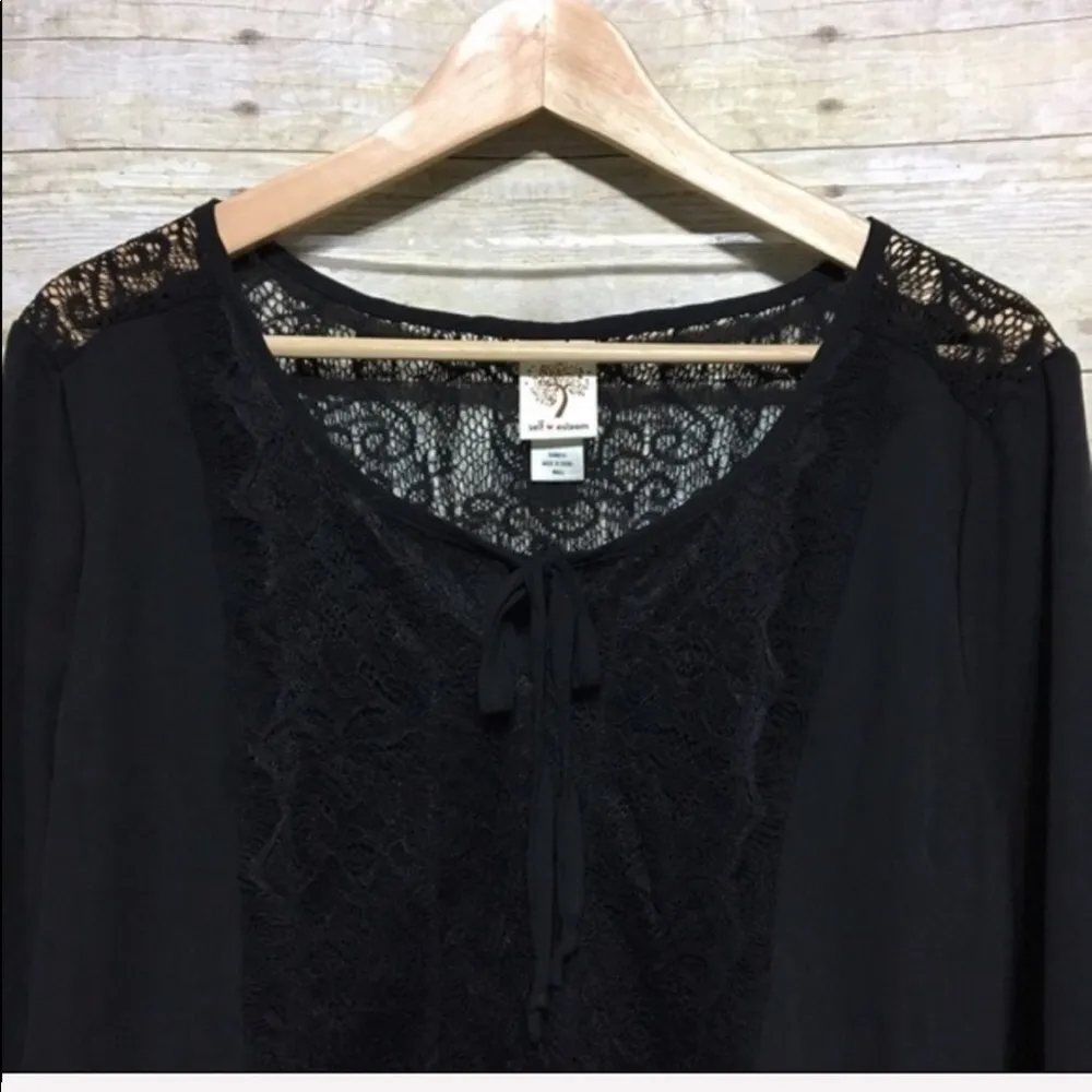 Self Esteem Eyelash Lace Trim Hi-lo Blouse Size medium - Image 3