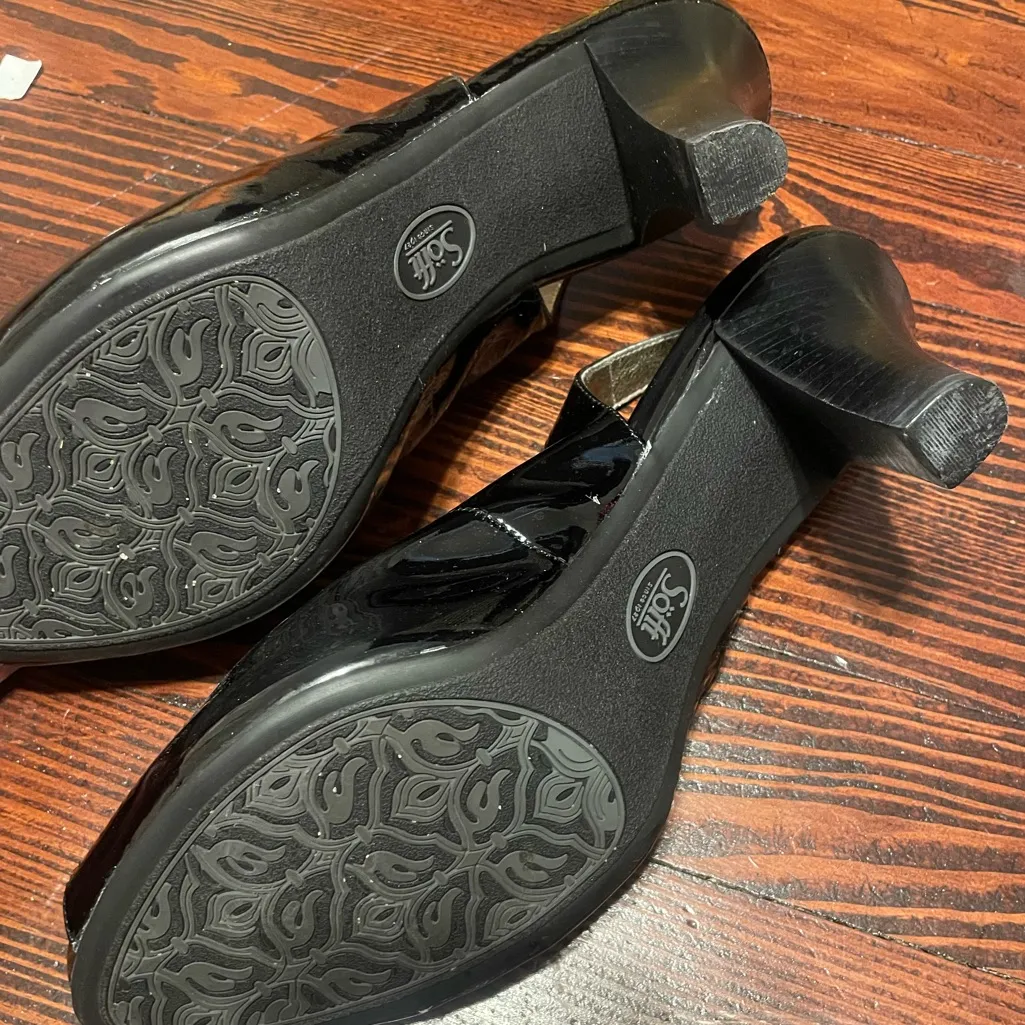 Sofft Black Heels Size 10M Good Condition - Image 4
