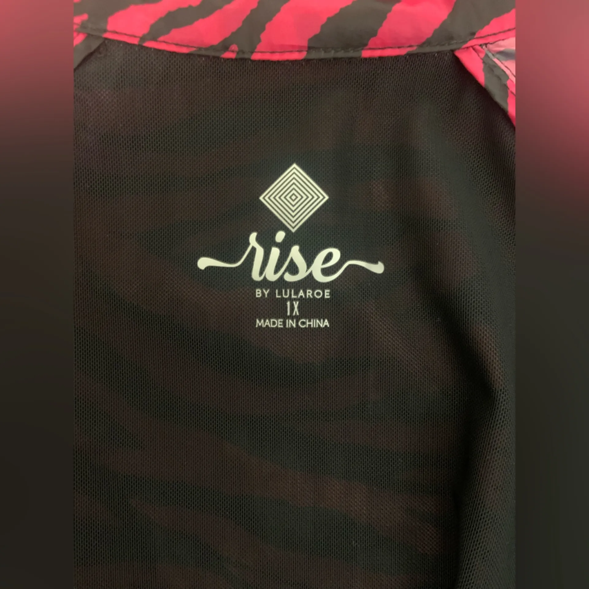 Rise by Lularoe Sz 1X Pink Black Zebra Print Hooded Lightweight Jacket Workout - Image 4