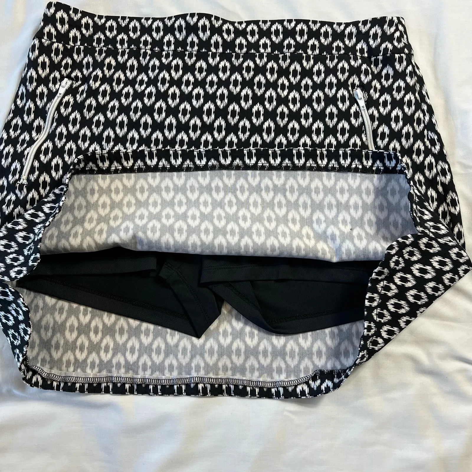 Ruby Rd. Women's 12 Black & White Skirt with Shorts Athletic Fit - Image 5