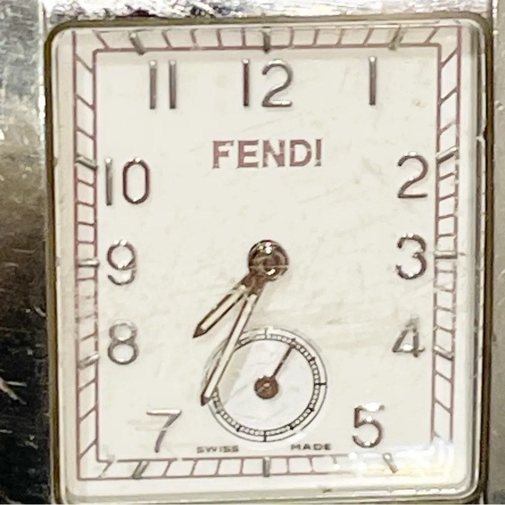 Fendi Silvertone Orologi Quartz Unisex Watch - Image 3