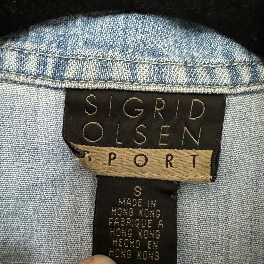 Vintage Sigrid Olsen Sport Chambray Button Down Blouse Short Sleeve Womens Small Blue - Image 2
