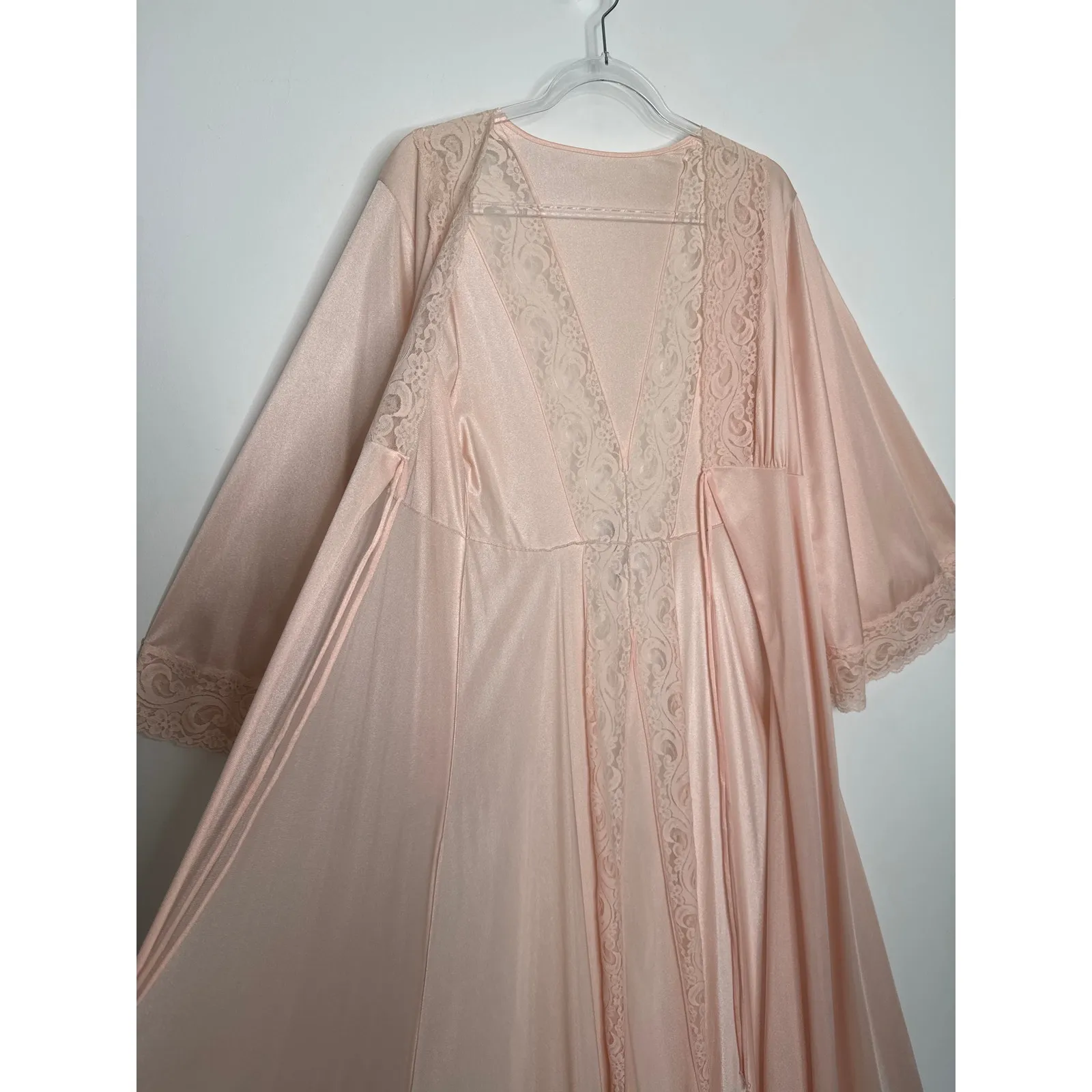 Vintage 1970s Llise Stevens Blush Pink Lace Peignoir Robe USA made Large - Image 11